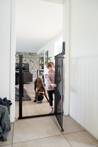 DOGSPACE BONNIE EXTRA TALL PRESSURE FITTED PET GATE, BLACK på hunique.dk