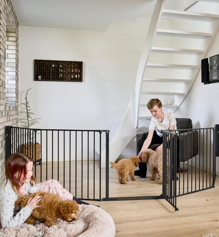 DOGSPACE MAX MULTI EXPANDABLE PET ROOM DIVIDER, BLACK på hunique.dk